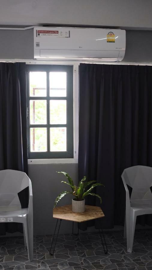 Soundsleep Hostel Чианг Рай Екстериор снимка