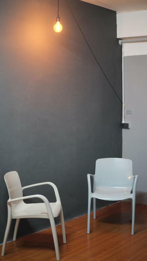 Soundsleep Hostel Чианг Рай Екстериор снимка