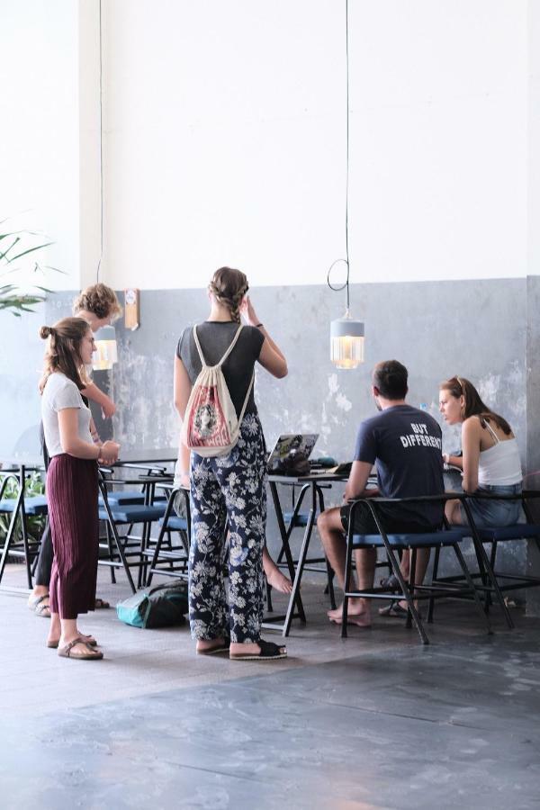 Soundsleep Hostel Чианг Рай Екстериор снимка